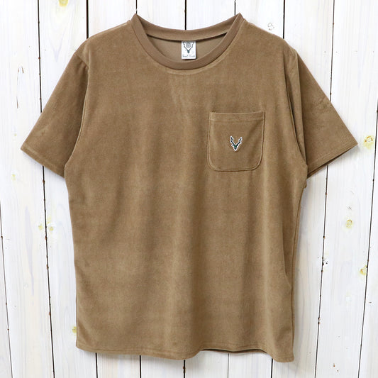 SOUTH2 WEST8 : S/S Round Pocket Tee-C/Pe Pile (Brown)