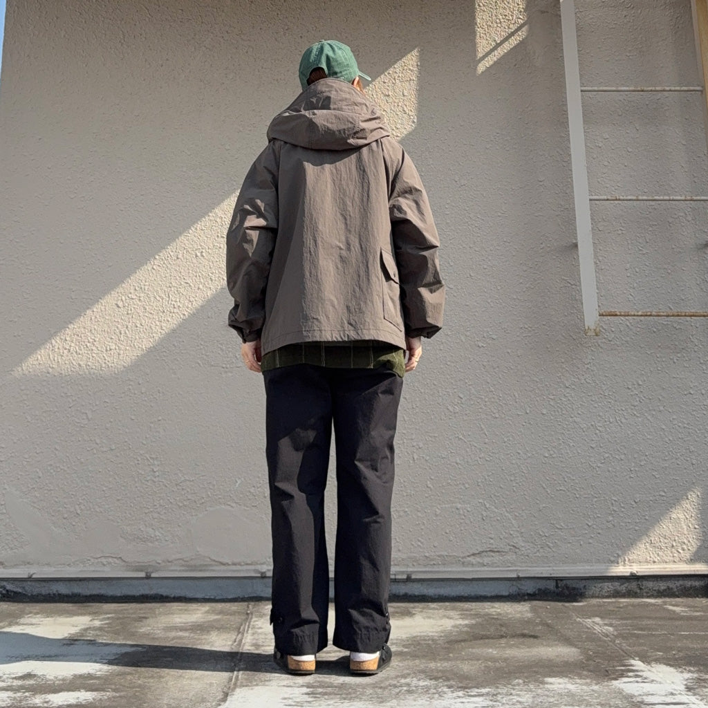 ENGINEERED GARMENTS : Lt Parka-Polyester Taslan (Olive)
