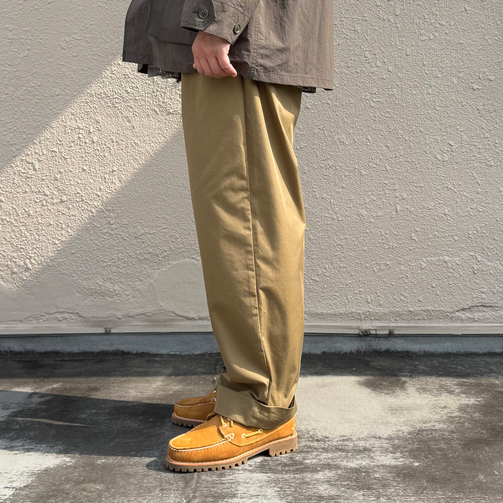 ENGINEERED GARMENTS : Carlyle Pant-Lt.Weight Nyco Twill (Khaki)