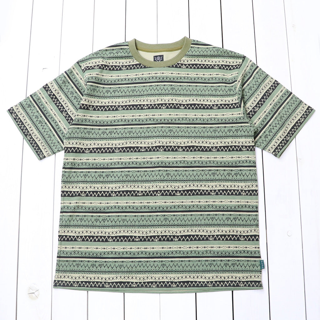 SOUTH2 WEST8 : S/S Crew Neck Tee-Stripe Jersey/Stripe Printed (Olive)
