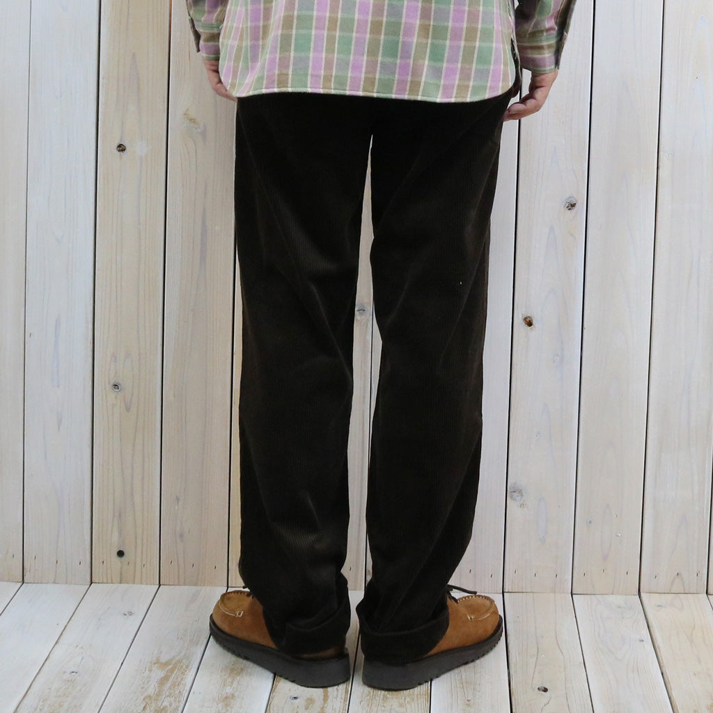 POLO RALPH LAUREN : RELAXED FIT CORDUROY WHITMAN CHINO PLEATED PANTS (DARK BEECH)