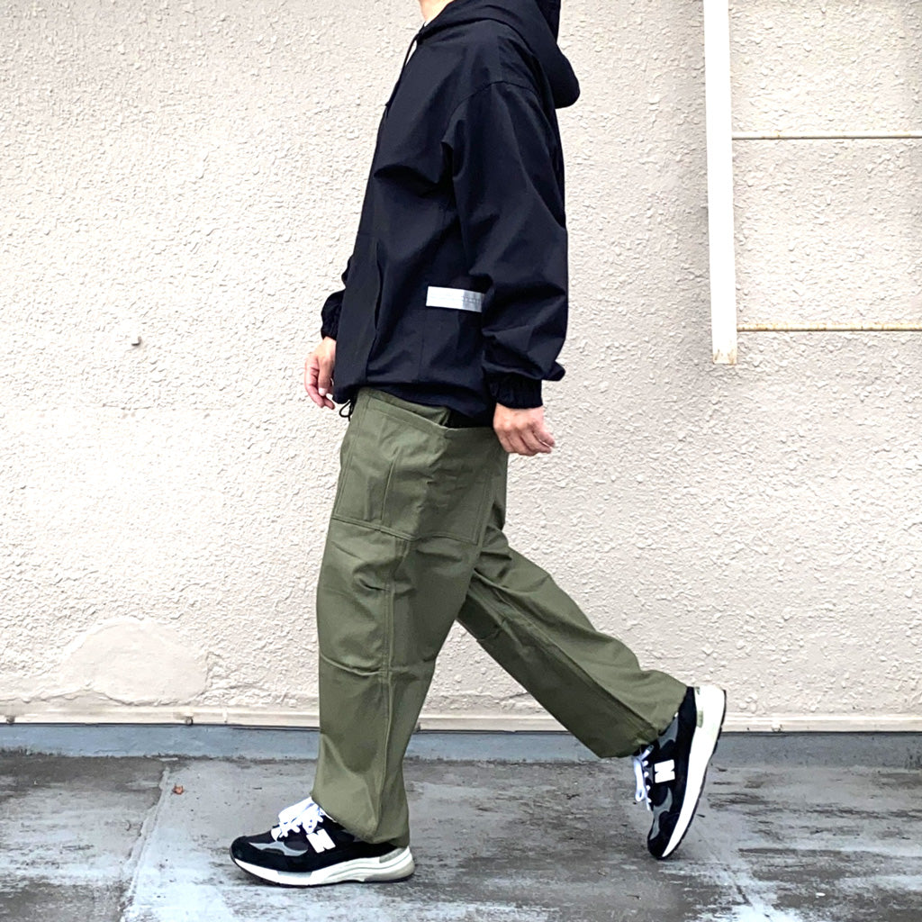 SASSAFRAS『OVERGROWN PANTS(BACK SATIN)』(OLIVE)