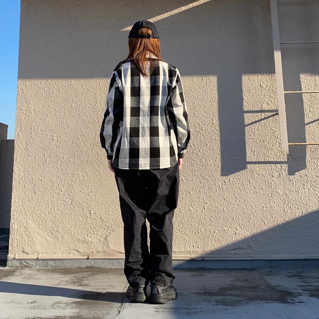 SASSAFRAS『GARDENER SHIRT(CLASSIC FLANNEL)』(WHITE/BLACK)