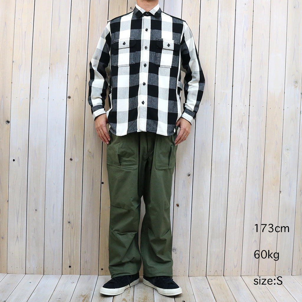SASSAFRAS『GARDENER SHIRT(CLASSIC FLANNEL)』(WHITE/BLACK)