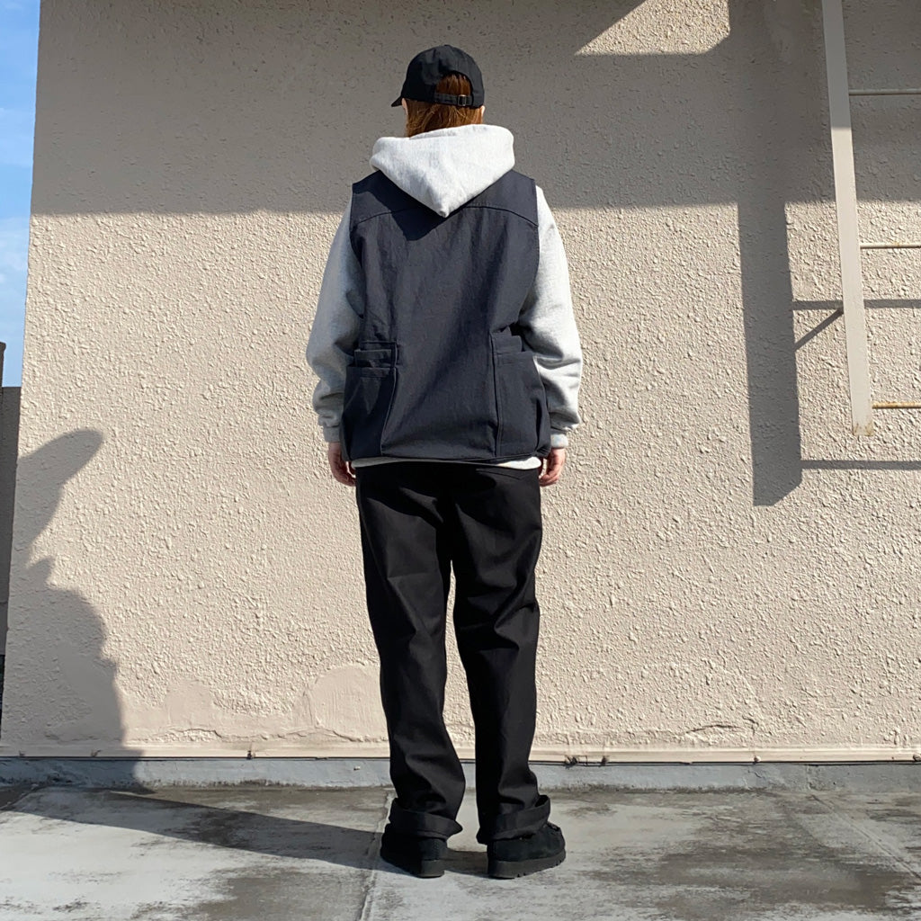 SASSAFRAS『OVERGROWN HIKER VEST(L/R COTTON CANVAS)』(BLACK)