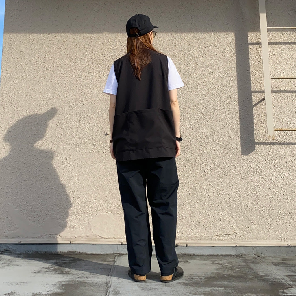 SASSAFRAS『CULTIVATOR VEST(WOOL LIKE TROPICAL)』(BLACK)