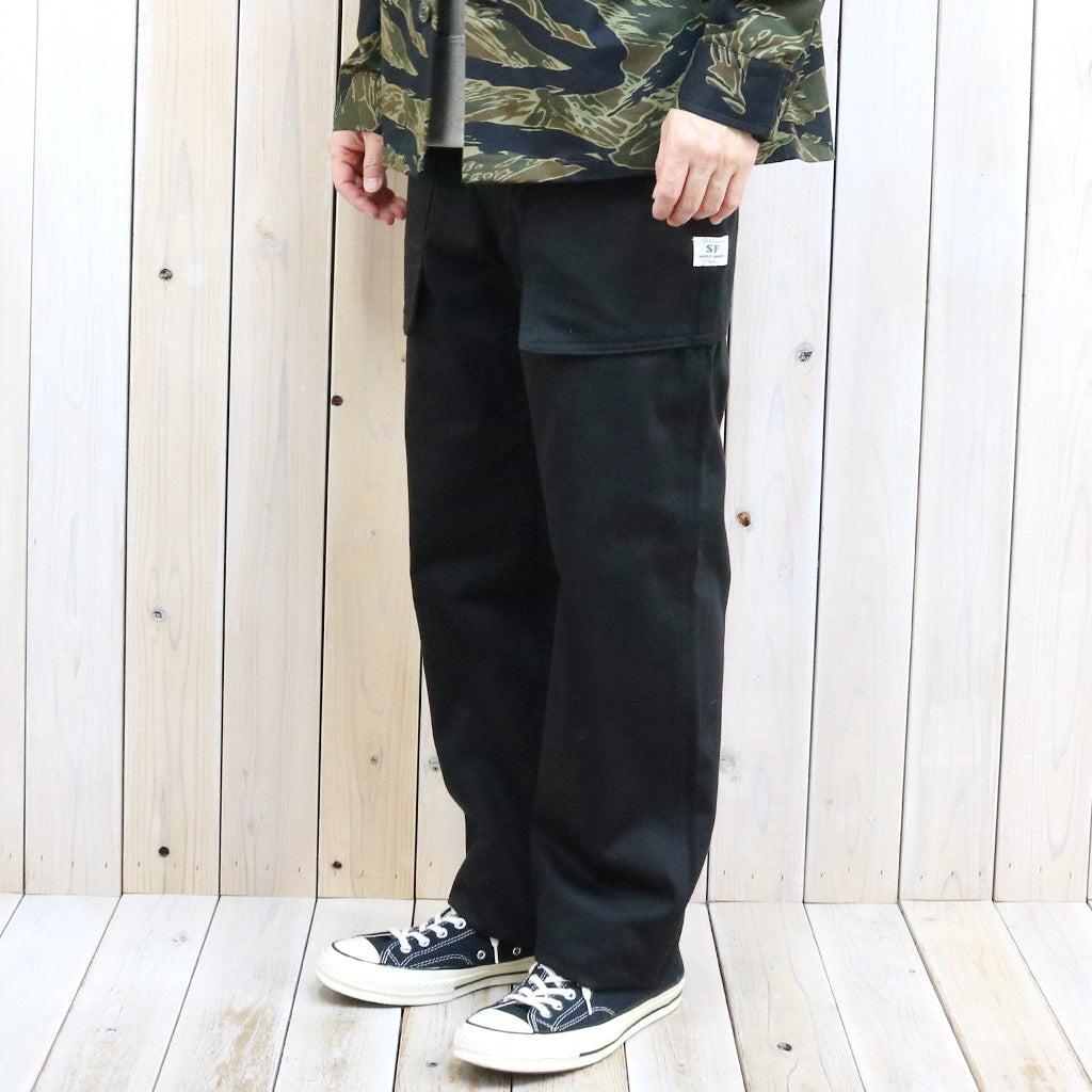 SASSAFRAS『CULTIVATOR PANTS(MILITARY SATIN)』(BLACK)