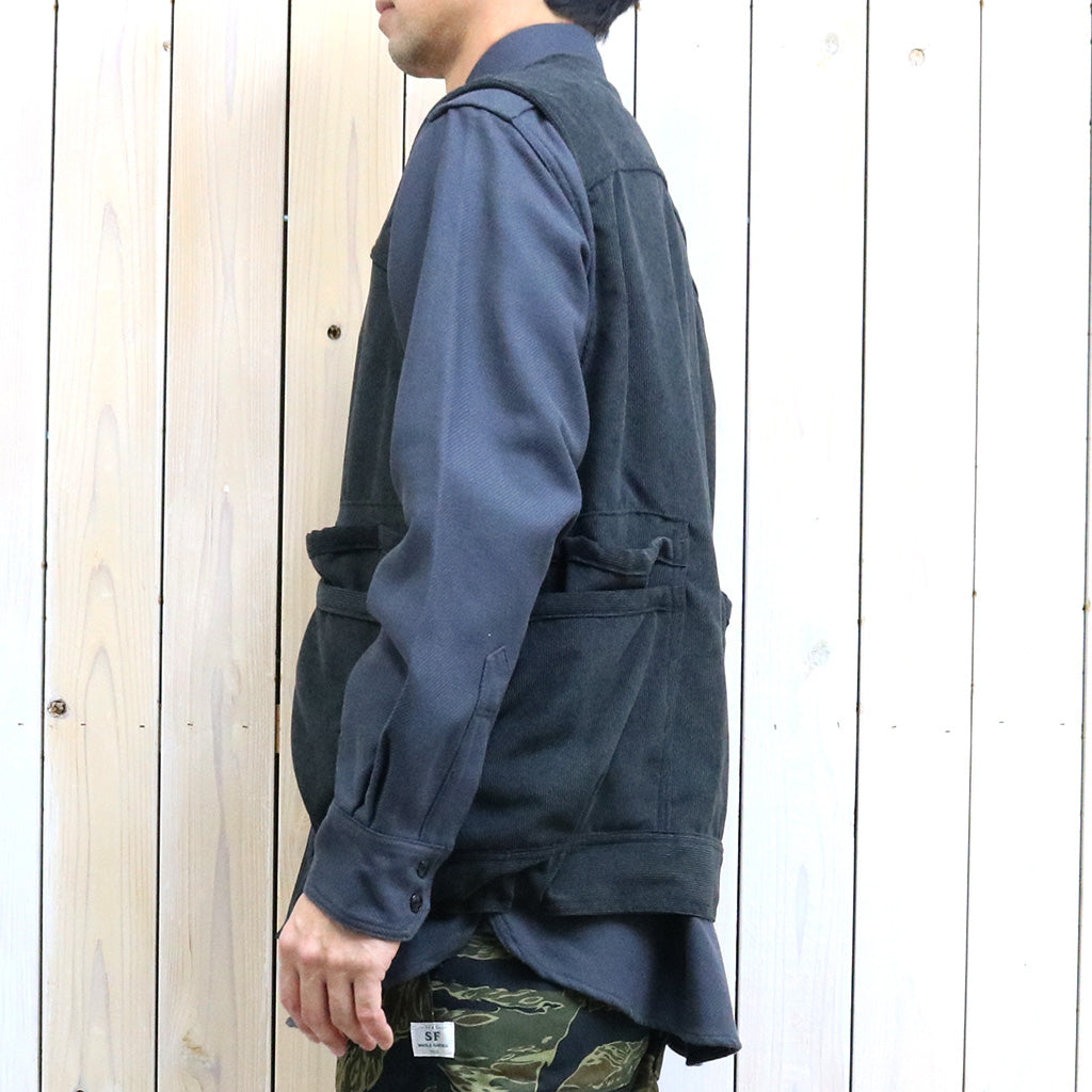 SASSAFRAS『OVERGROWN HIKER VEST(ACTIVE CORDUROY)』(BLACK)