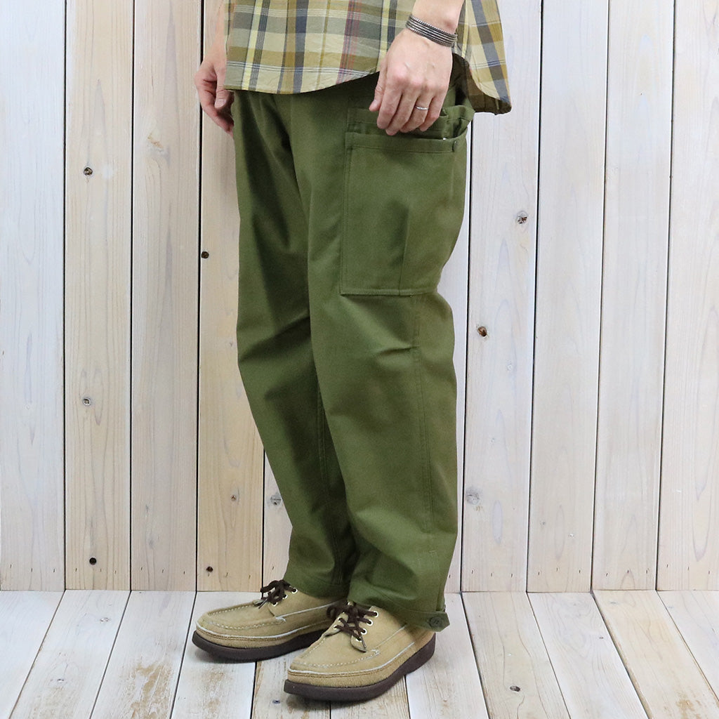 SASSAFRAS : OVERGROWN PANTS 4/5(BACK SATIN) (OLIVE)