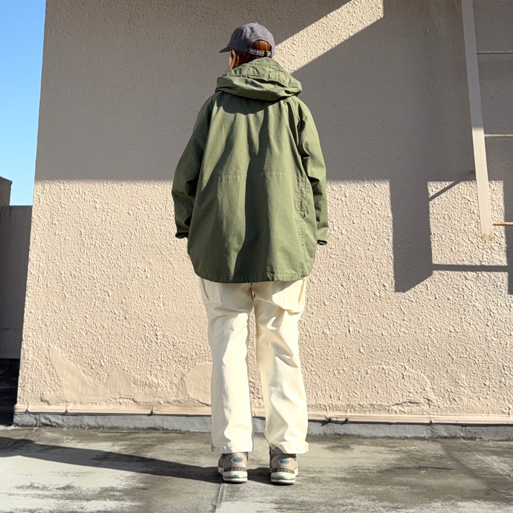 SASSAFRAS : OVERGROWN PANTS 4/5(BACK SATIN) (NATURAL)
