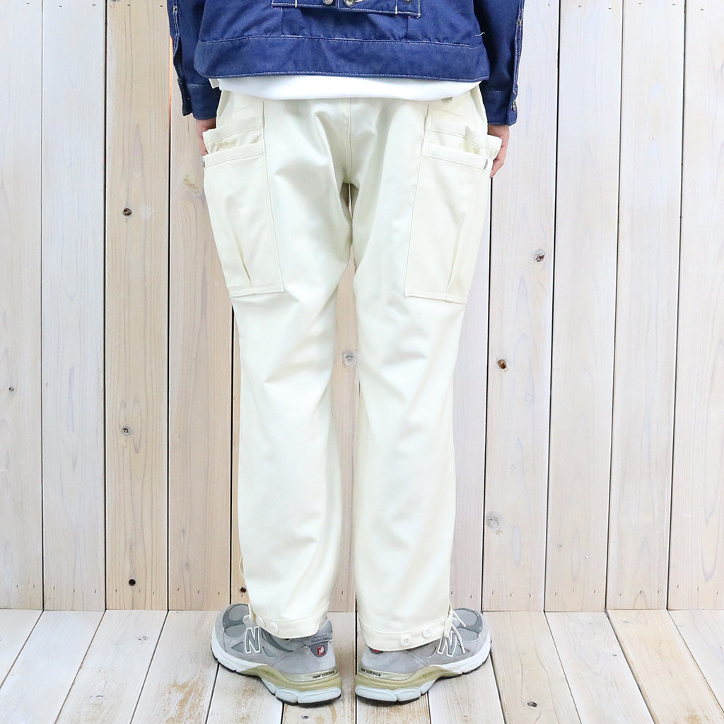 SASSAFRAS『OVERGROWN PANTS 4/5(BACK SATIN)』(NATURAL)