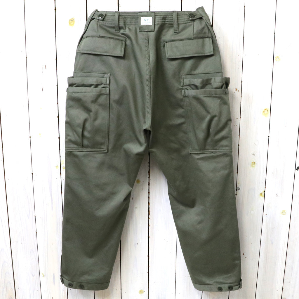 SASSAFRAS : OVERGROWN PANTS 4/5(MILITARY SATIN) (OLIVE)