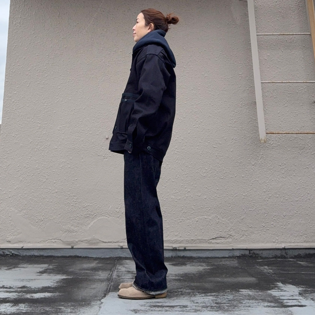 SASSAFRAS : OVERGROWN TRUG JACKET(HERRINGBONE DENIM) (INDIGO/BLACK)