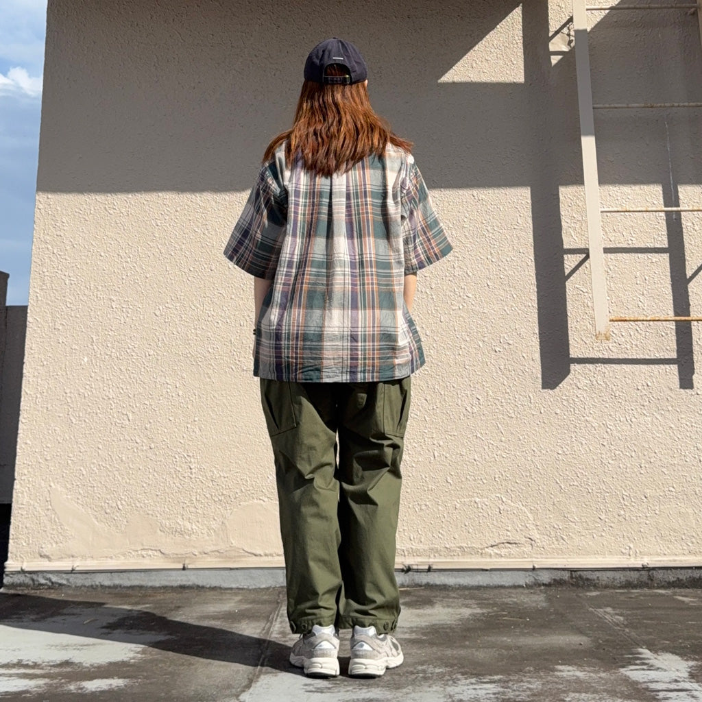 SASSAFRAS : OVERGROWN PANTS 4/5-ARMY RIPSTOP (OLIVE)