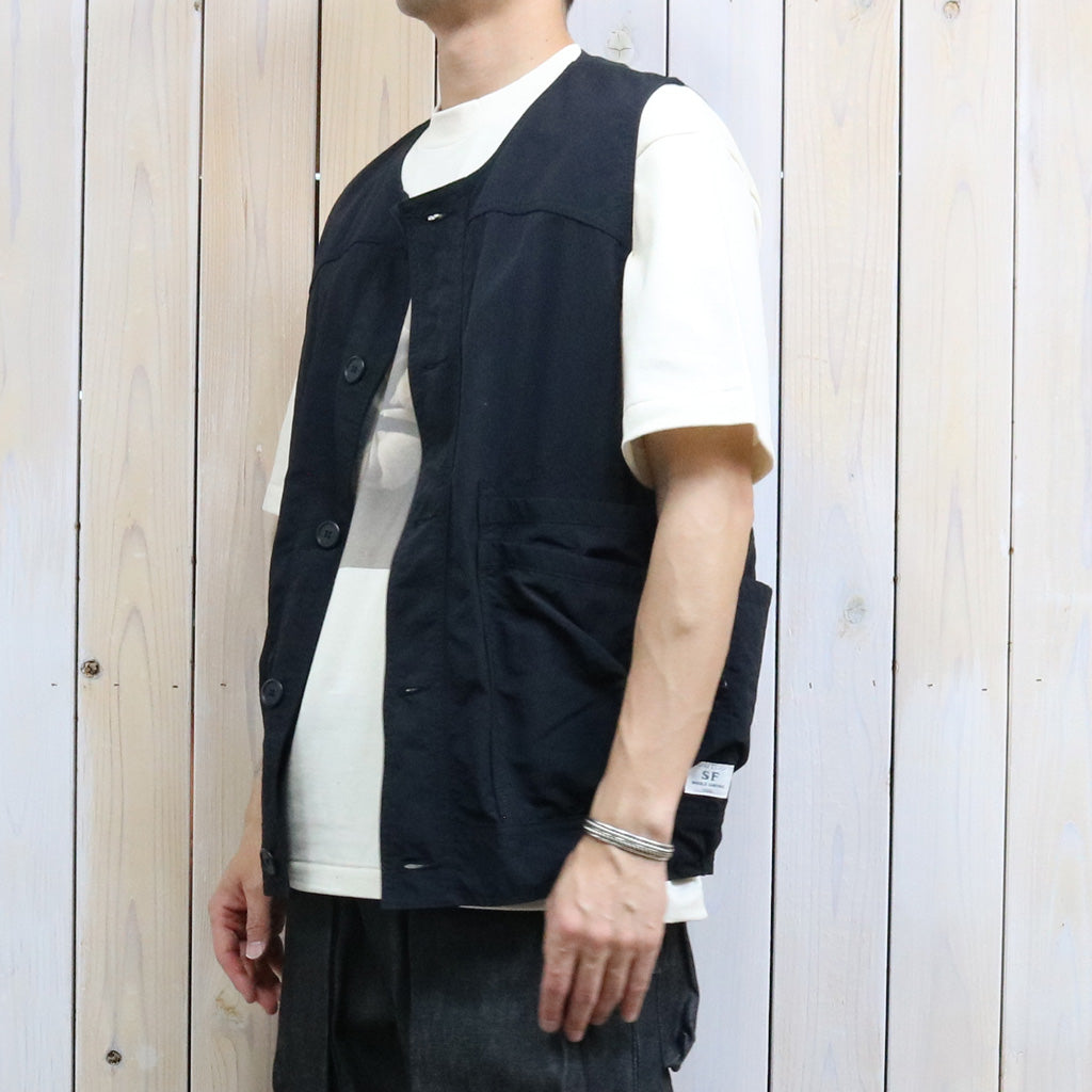 SASSAFRAS : OVERGROWN HIKER VEST-NYLON RIPSTOP (BLACK)