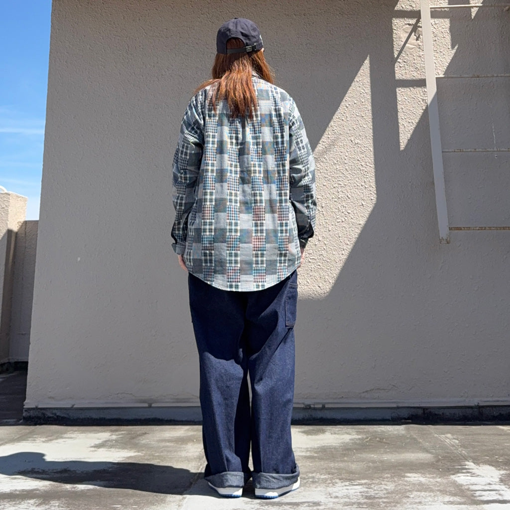 SASSAFRAS : WHEEL BARROW SHIRT-RANDOM PATCHWORK CHECK (NAVY/WHITE)