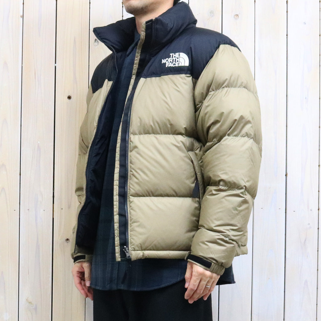 THE NORTH FACE : Nuptse Jacket (ブラック/クラシックカーキ)