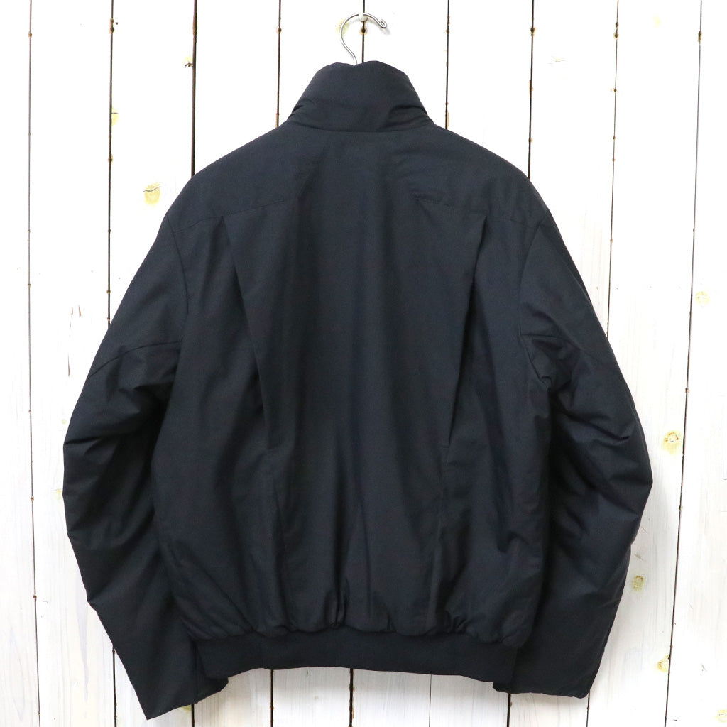 Tilak-Poutnik『Continental Jacket』(Caviar Black)