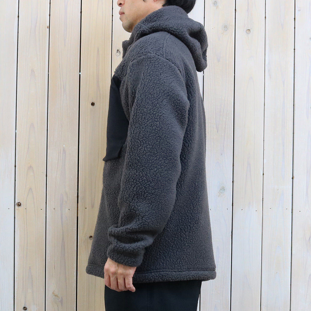 Tilak-Poutnik『SAGE PULLOVER』(Forgedlron(Charcoal))