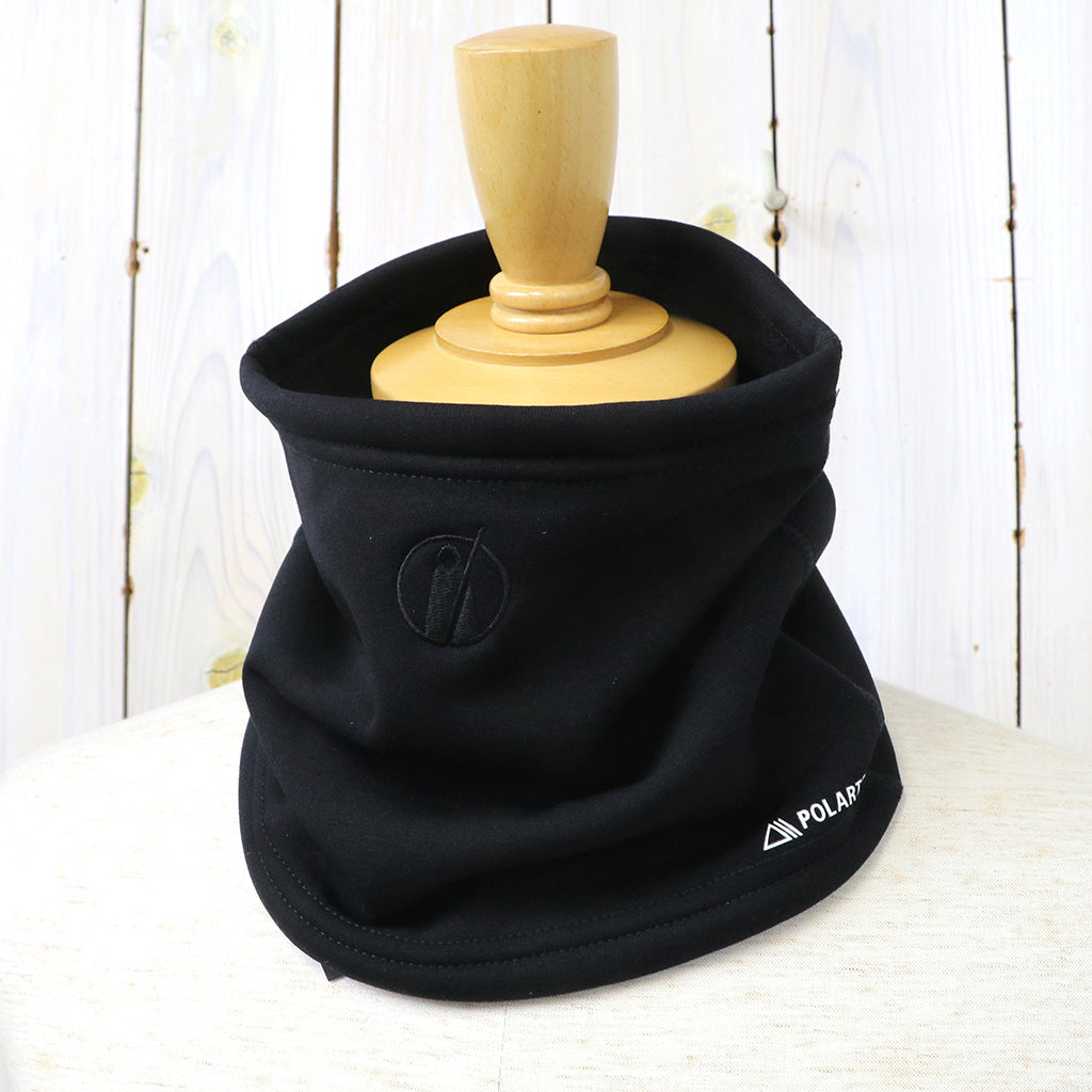 Tilak-Poutnik『DAGGER Neck Warmer』 (Black)