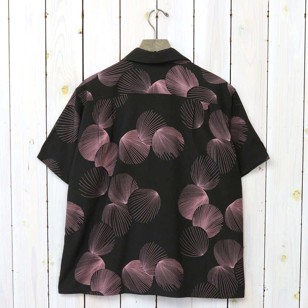 DUKE KAHANAMOKU『S/S RAYON HAWAIIAN SHIRT -DUKE’S SHELL』(BLACK)