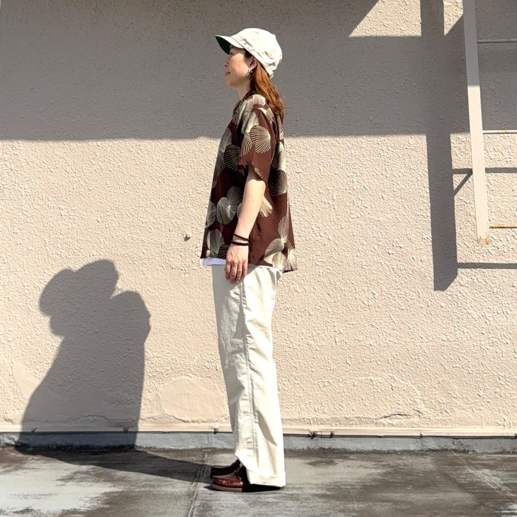 DUKE KAHANAMOKU『S/S RAYON HAWAIIAN SHIRT -DUKE’S SHELL』(BROWN)