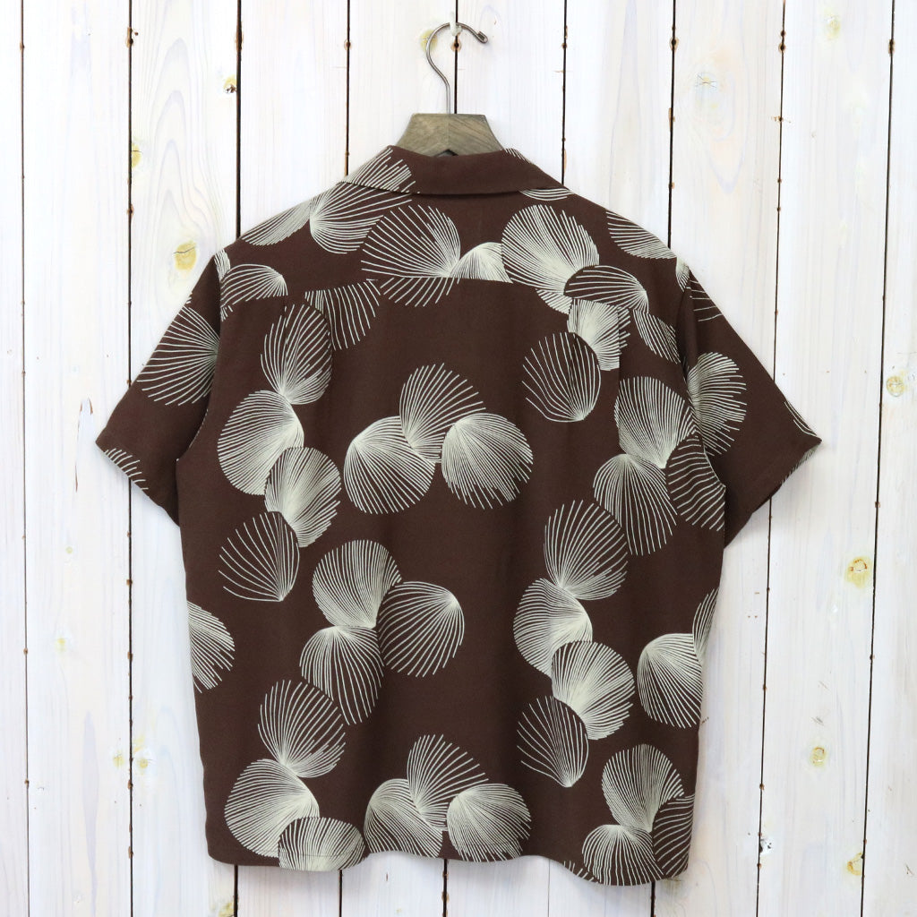 DUKE KAHANAMOKU『S/S RAYON HAWAIIAN SHIRT -DUKE’S SHELL』(BROWN)