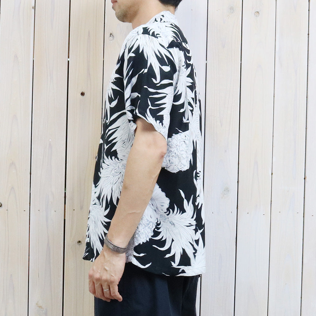 SUN SURF : S/S RAYON HAWAIIAN SHIRT -ISLAND PINEAPPLE (BLACK)