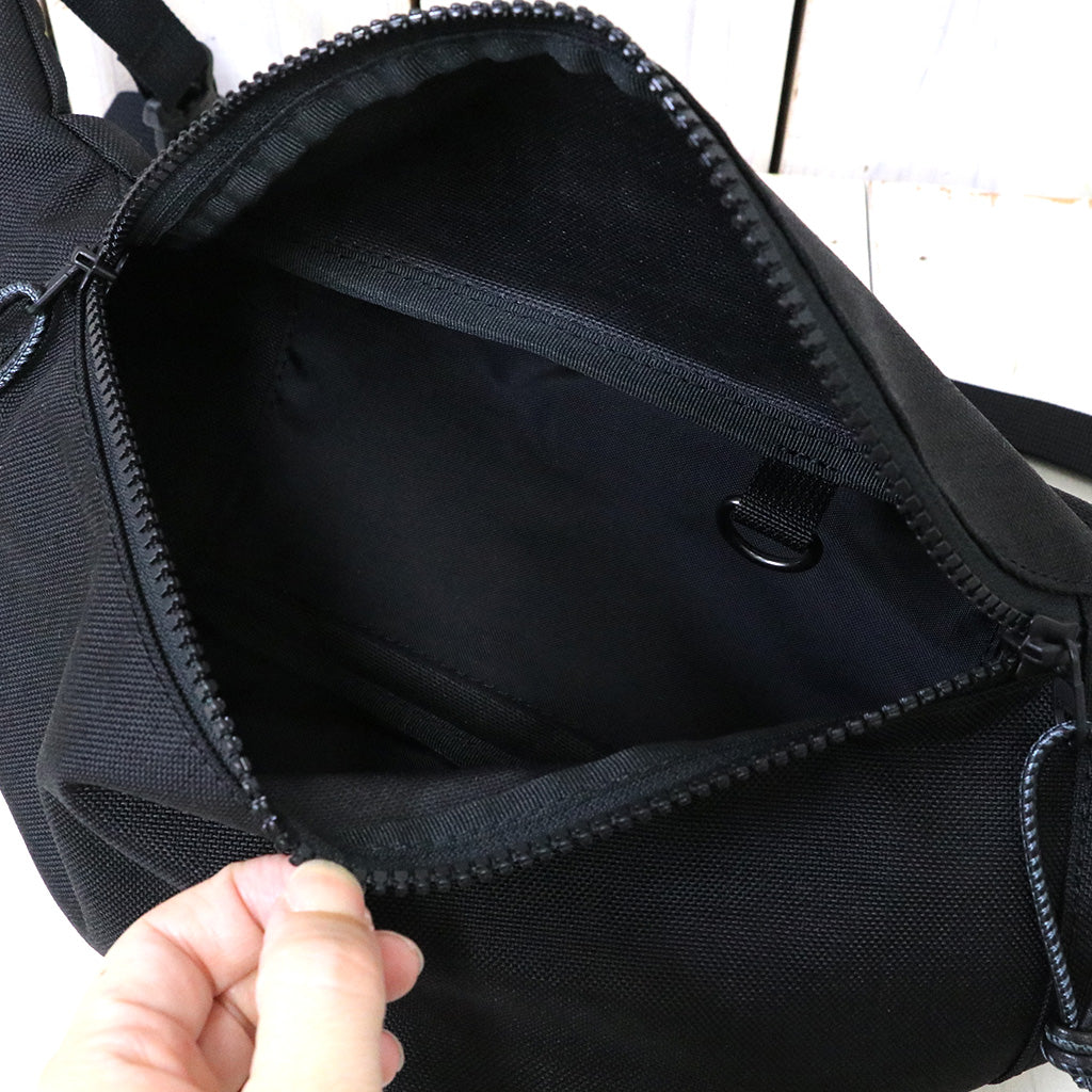 hobo『Waist Pouch Nylon Oxford with Cow Leather』