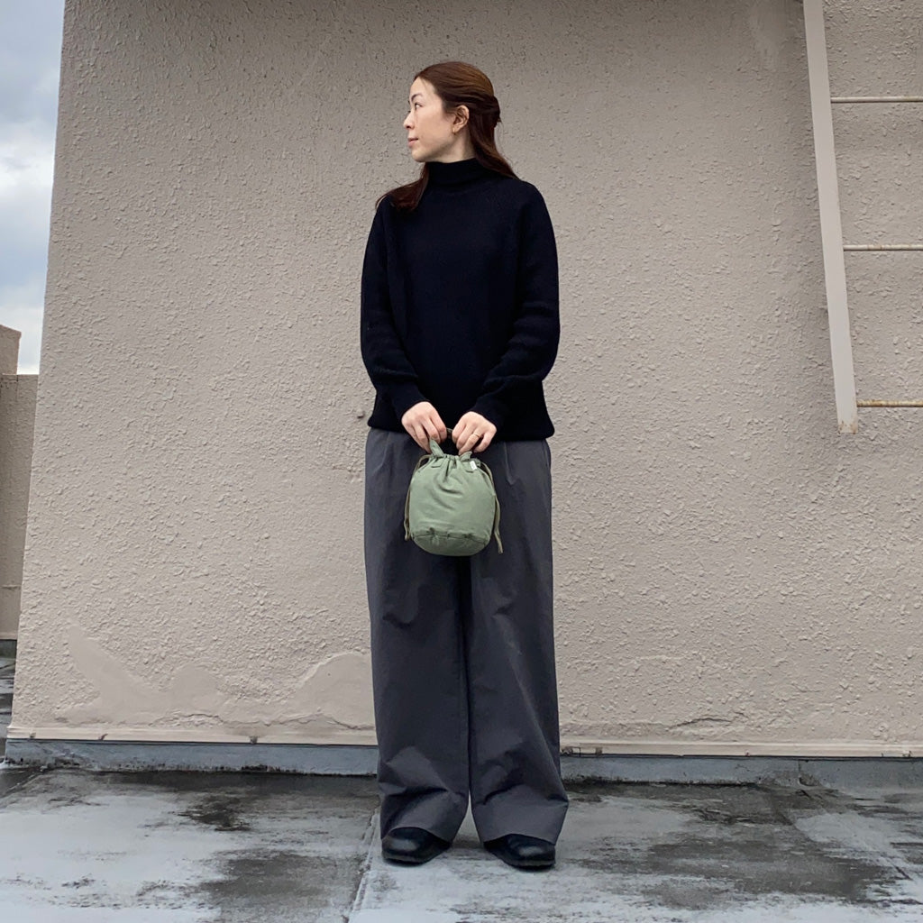 hobo『Drawstring Pouch Padded Cotton Ripstop』