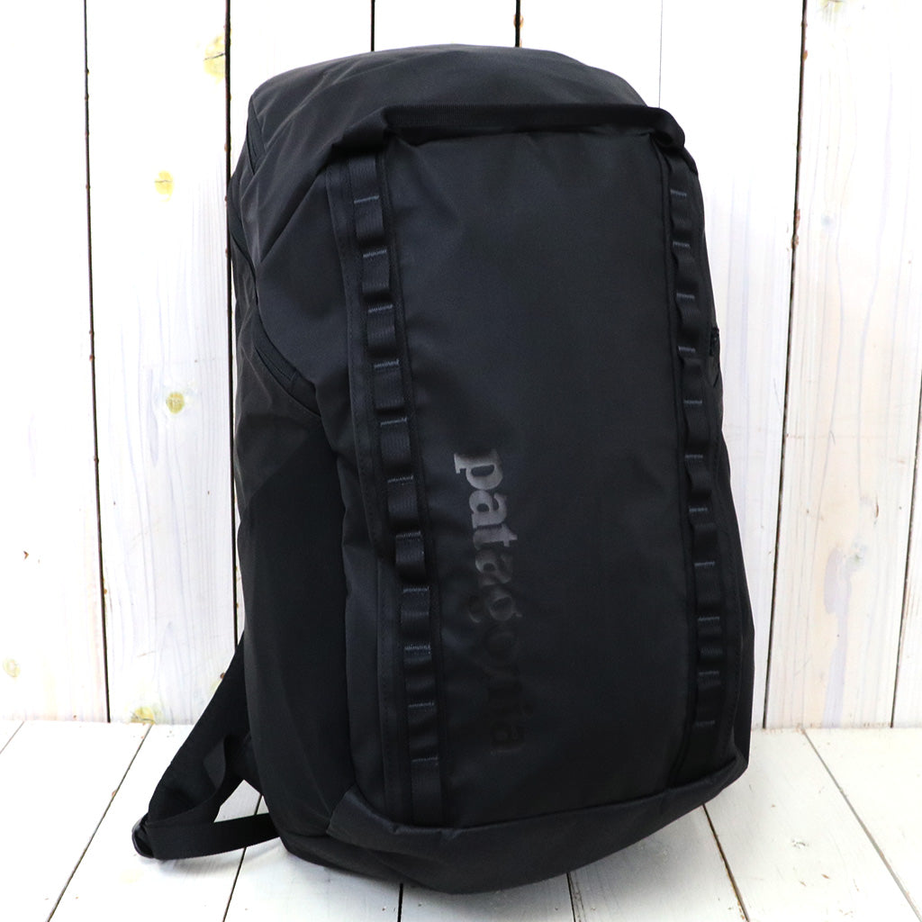 patagonia『Black Hole Pack 32L』(Black)