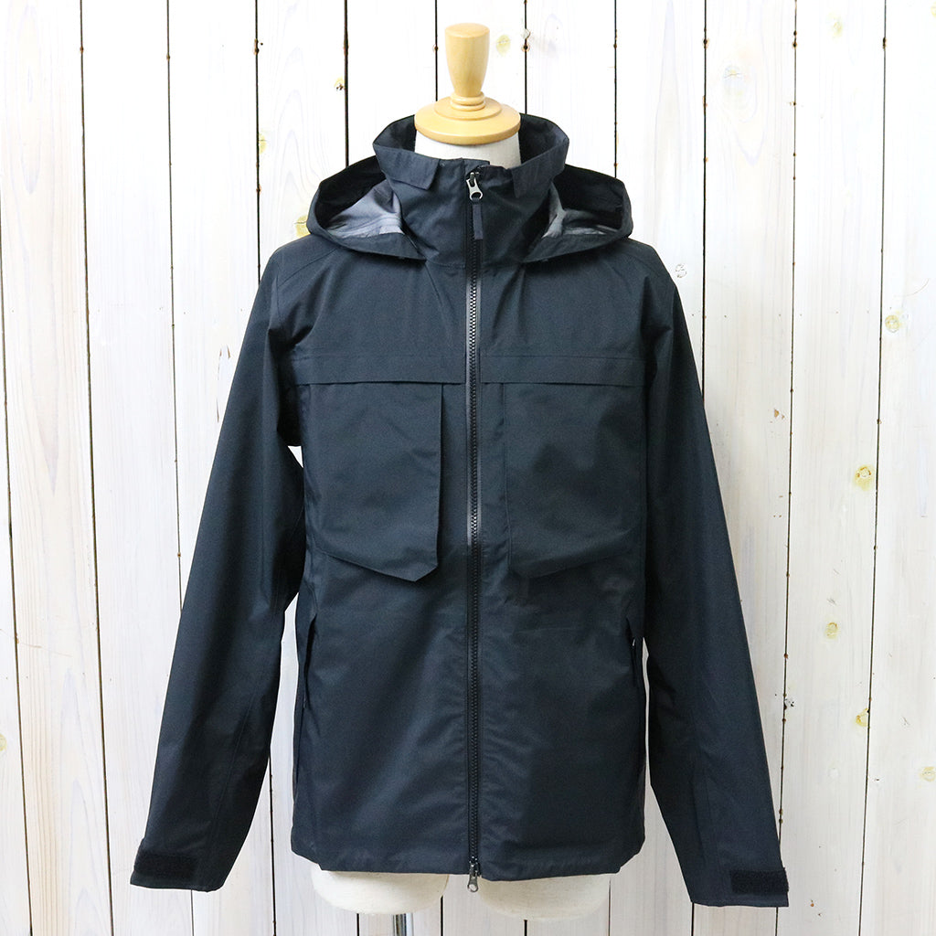 Tilak-Poutnik『CAW Jacket』(Caviar Black)