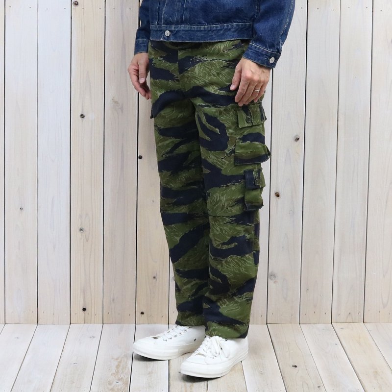 The REAL McCOY’S『TIGER CAMOUFLAGE TROUSERS/PURPLE FADE』