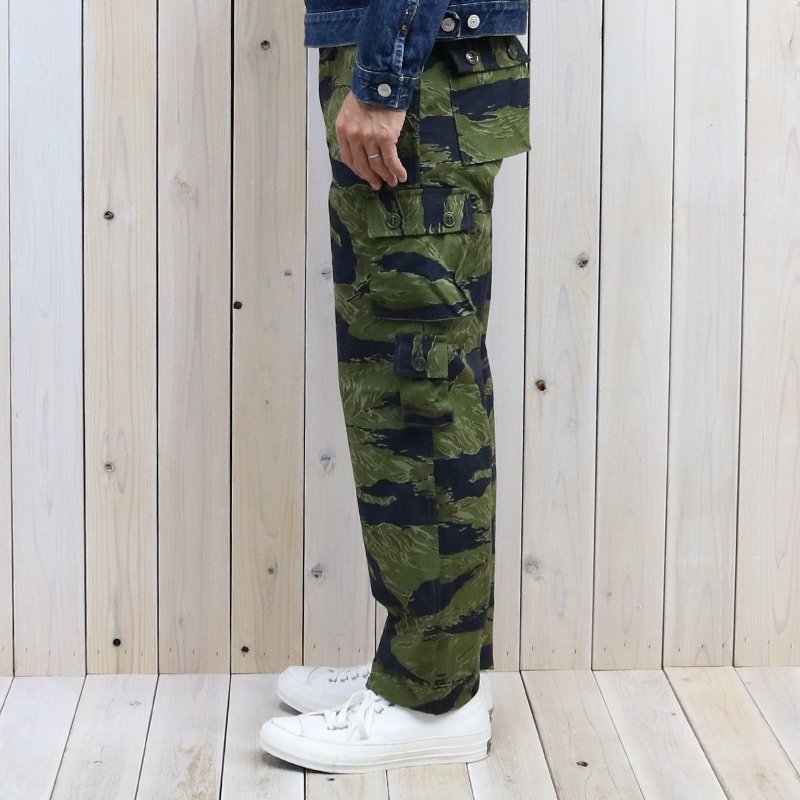 The REAL McCOY’S『TIGER CAMOUFLAGE TROUSERS/PURPLE FADE』