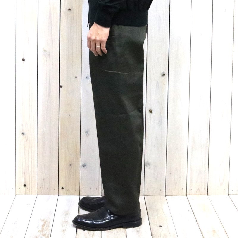 DEAD STOCK  VINTAGE LEVI’S : Tappered/McQueen Pants (OLIVE GREY)