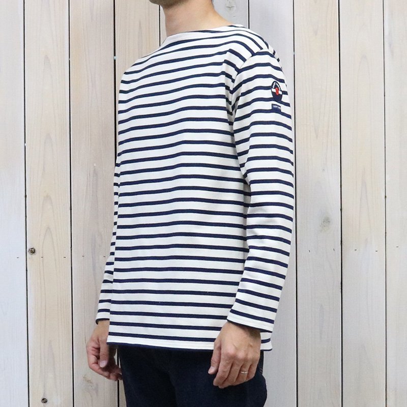 SAINT JAMES『OUESSANT PATCH』(ECRU/MARINE)
