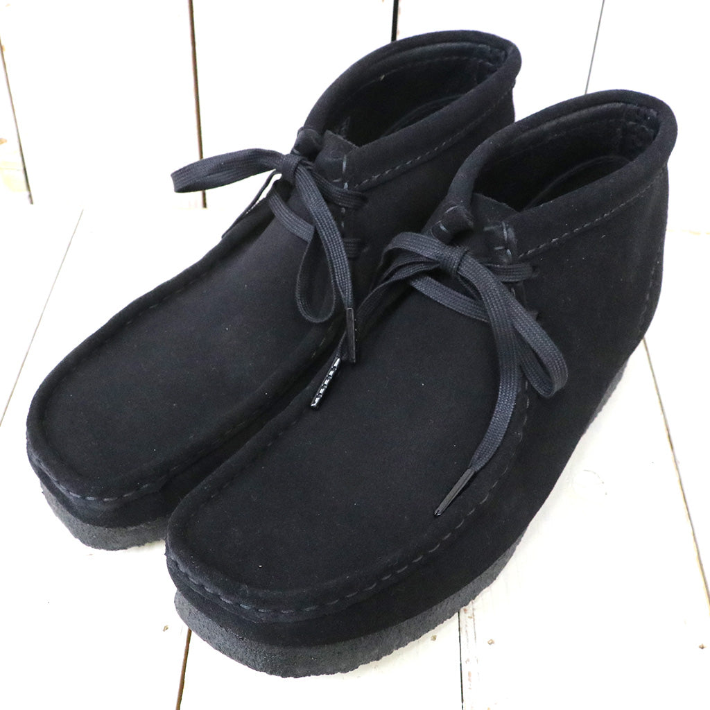 Clarks『Wallabee Boot』(Black Suede)