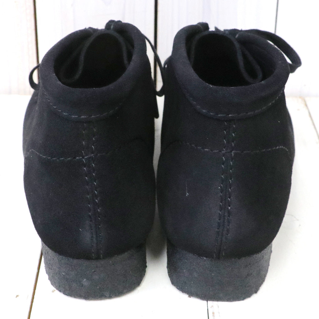 Clarks『Wallabee Boot』(Black Suede)