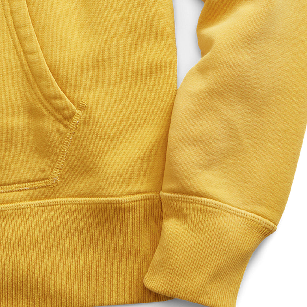 Double RL : GARMENT-DYE FLEECE HOODIE (GOLD)