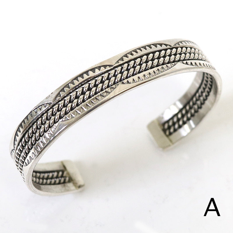 Indian Jewelry : Navajo Ben Tahe Bangle