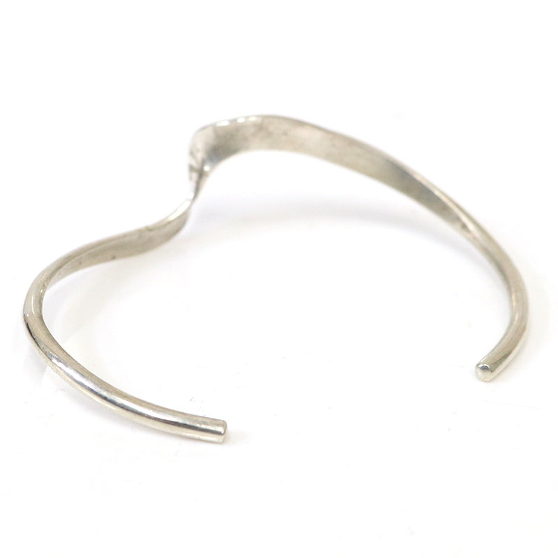 Indian Jewelry : Navajo Elaine Tahe Bangle