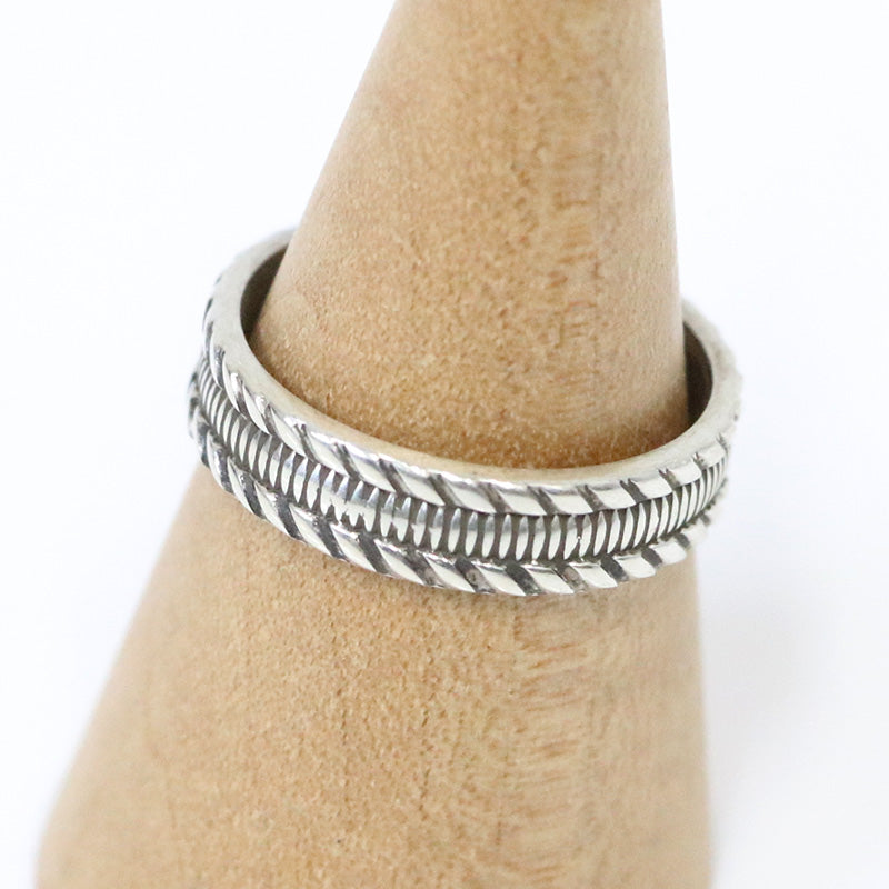 Indian Jewelry : Navajo Robert Cadman Ring Type-B
