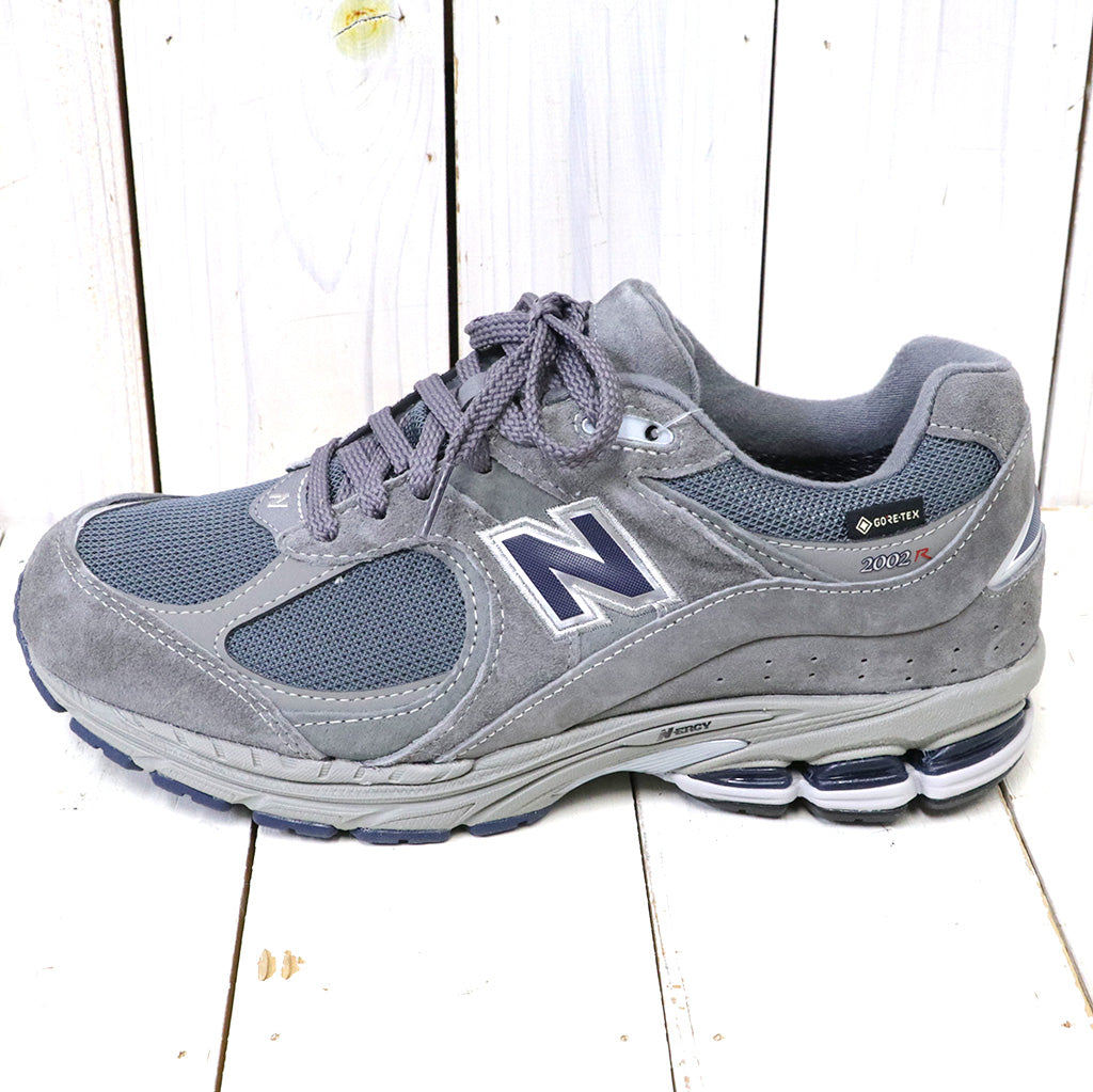 new balance『M2002R GTX C』(GRAY)