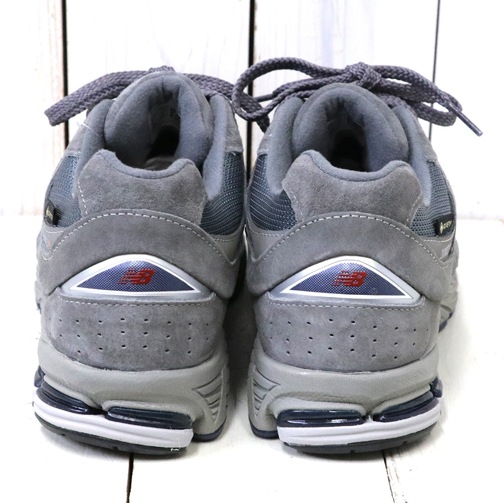new balance『M2002R GTX C』(GRAY)
