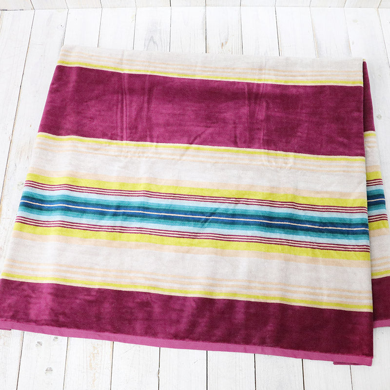 PENDLETON : JACQUARD TOWEL OVER SIZE (Serape Magenta)