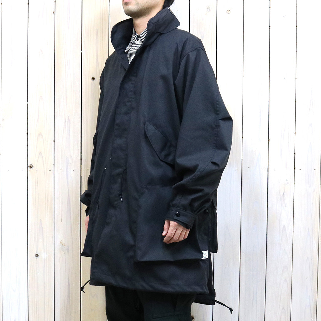 SASSAFRAS『DIGS CREW COAT(BRITISH TWILL)』(CHARCOAL)