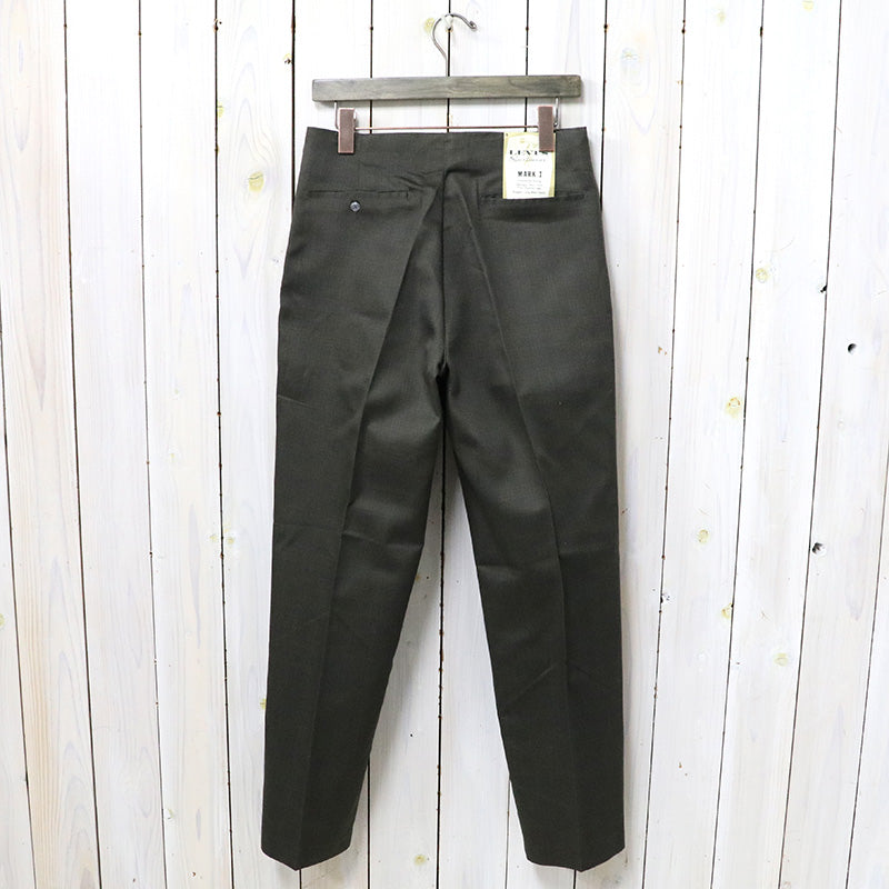 DEAD STOCK VINTAGE LEVI’S Sportswear : Tappered/McQueen Pants (CHECK)